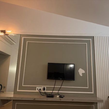 Majestic Inn Vasai-Virar Zewnętrze zdjęcie