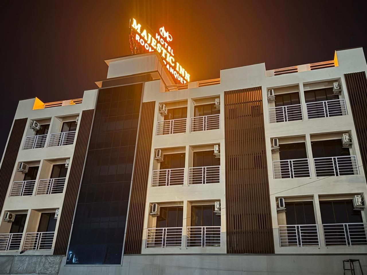 Majestic Inn Vasai-Virar Zewnętrze zdjęcie