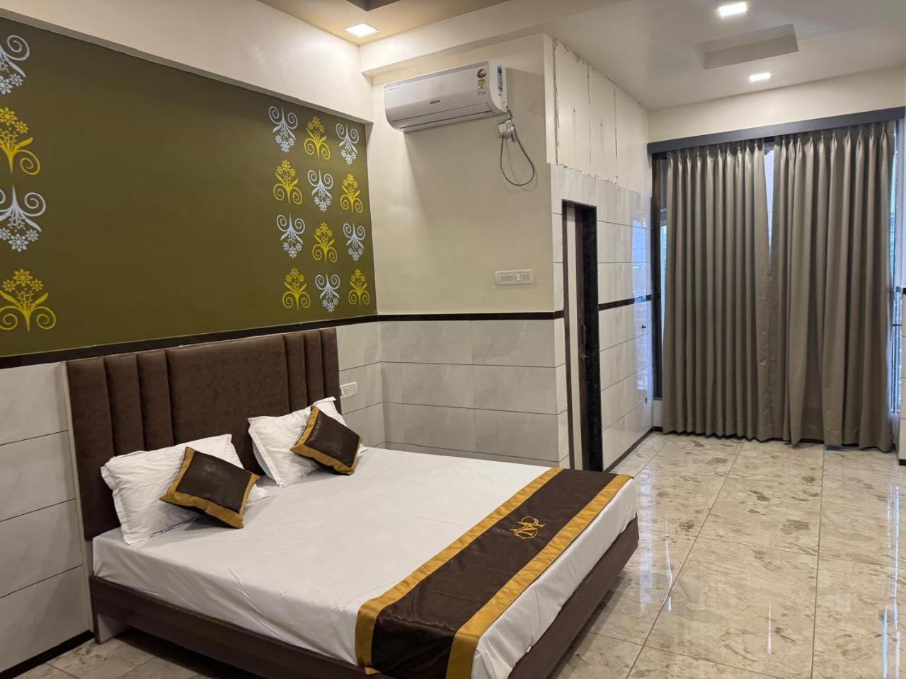 Majestic Inn Vasai-Virar Zewnętrze zdjęcie